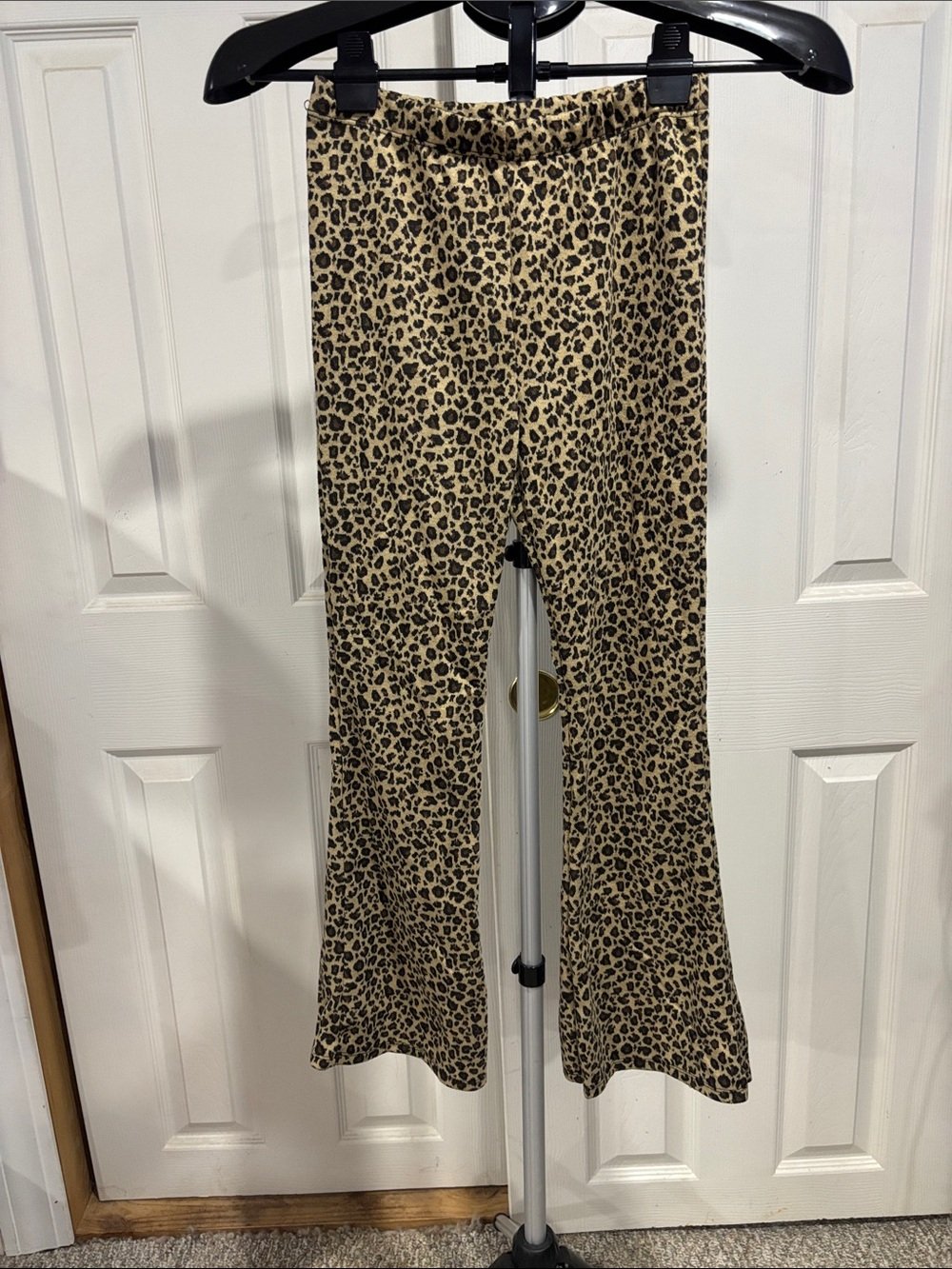 Forever 21 Leopard Print Flare Leggings in Tan and Black